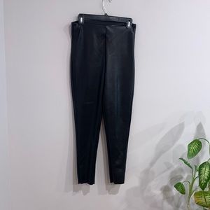 Tahari  Faux Leather Snake Skin Legging